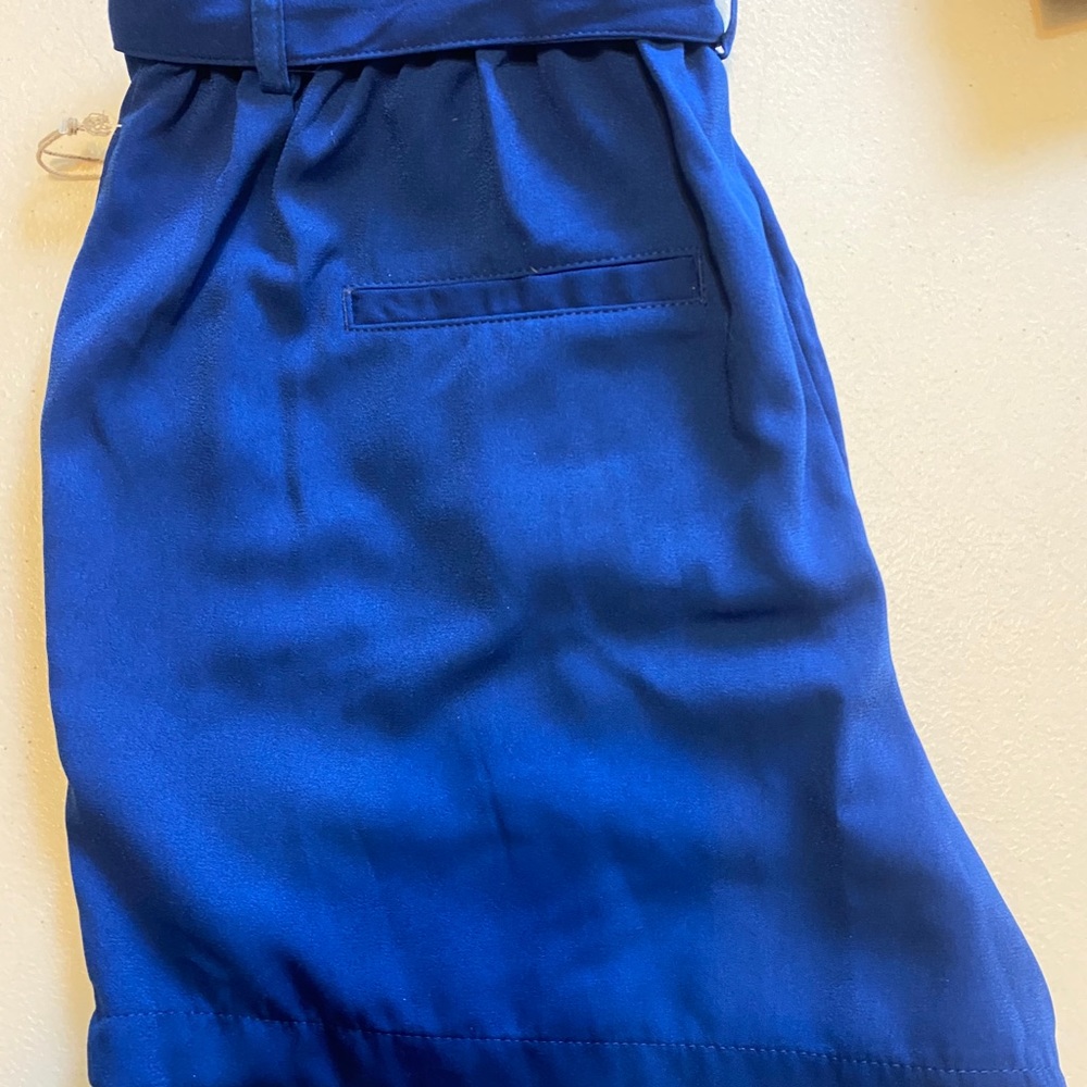 Shorts - Picture 5 of 6